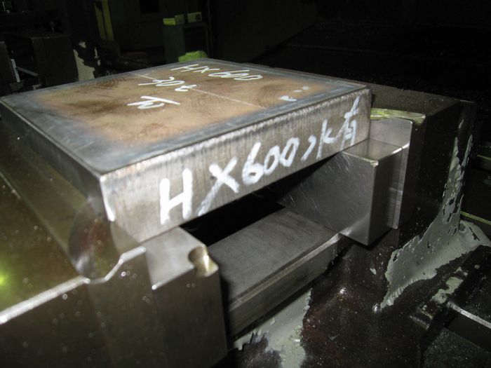 耐摩耗鋼板HARDOX600-t30溶断