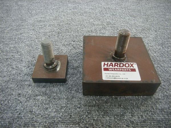 耐摩耗鋼HARDOX500　スタッドボルト